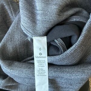 Lululemon gray align leggings.